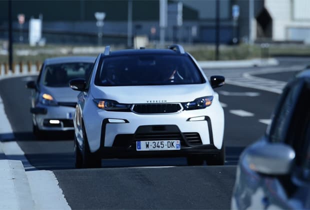 Cover Image for La voiture sans chauffeur de Vedecom aperçue à Versailles